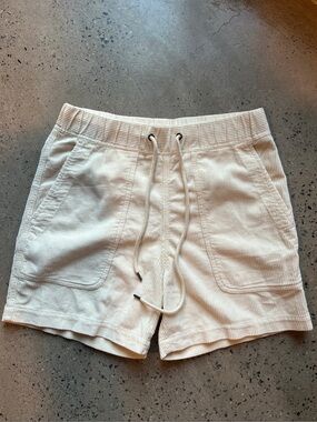 James Perse Cream High-Waist Corduroy Shorts - Like New!